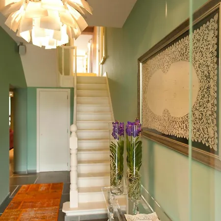Saint-georges -located In The Centre Of Bruges- 4*